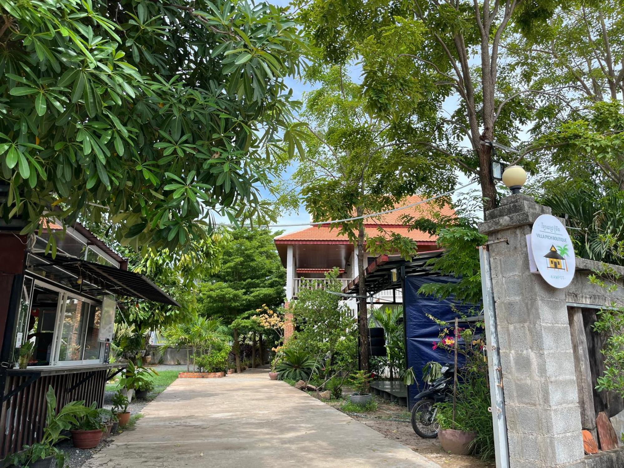 Coconut Lodge Kampot Extérieur photo