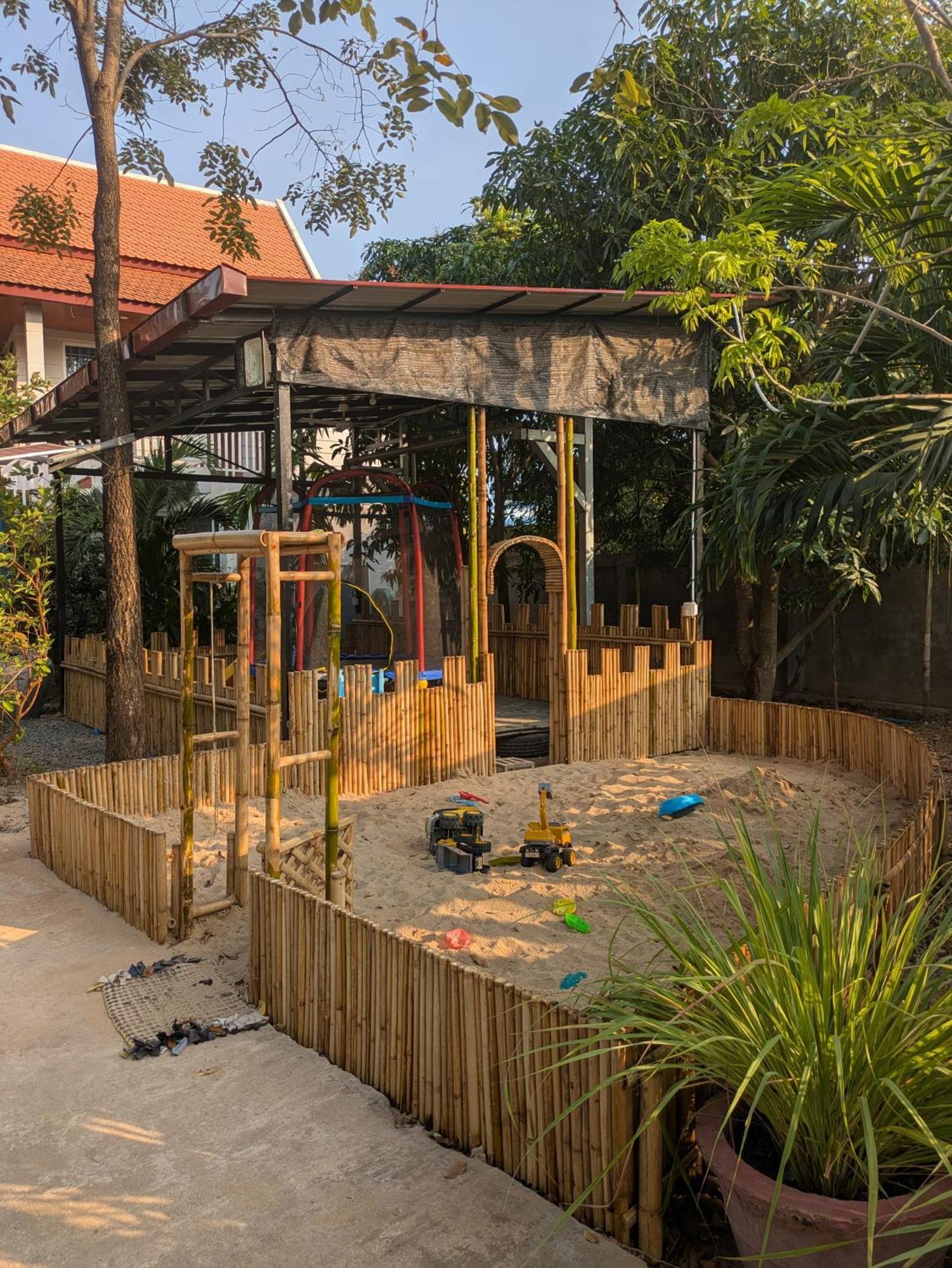Coconut Lodge Kampot Extérieur photo